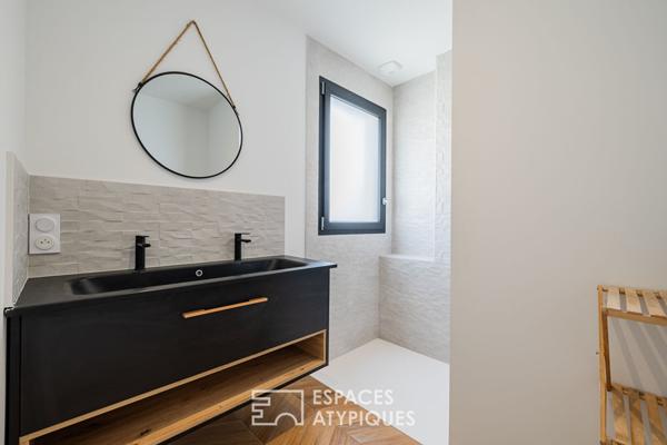 Maison d’architecte solaire avec piscine