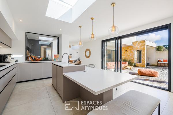 Maison d’architecte solaire avec piscine