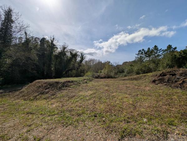 Terrain constructible 900m² à Poggio Mezzana