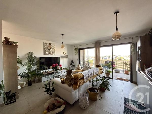 Appartement T3 à vendre  3 pièces - 70 m 2   VALENCE  - 26