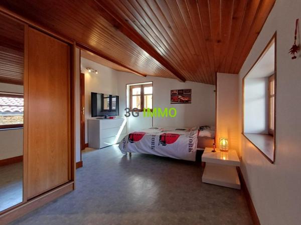 Vente / Maison avec dépendance à Vertaizon (63910)