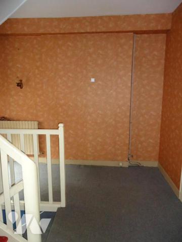 LA FERTE MACE, immeuble à usage d'habitation et commercial