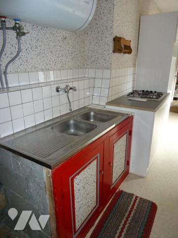 LA FERTE MACE, immeuble à usage d'habitation et commercial