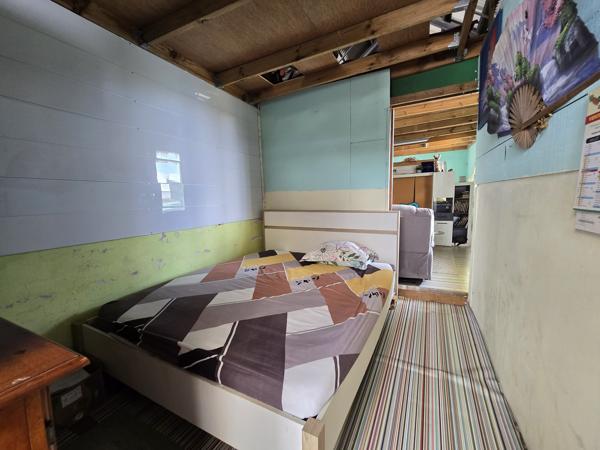 🏠 PÉPITE À BASSE TERRE : Potentiel XXL & Vue Montagne !