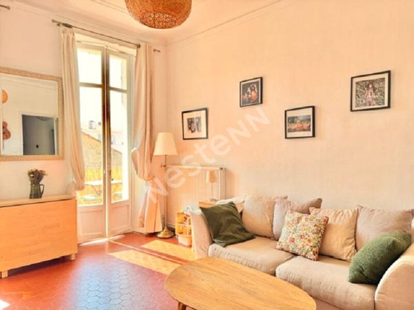 Appartement Marseille 4 pièce(s) 75 m² Terrasse 10 m² VAUBAN PREFECTURE
