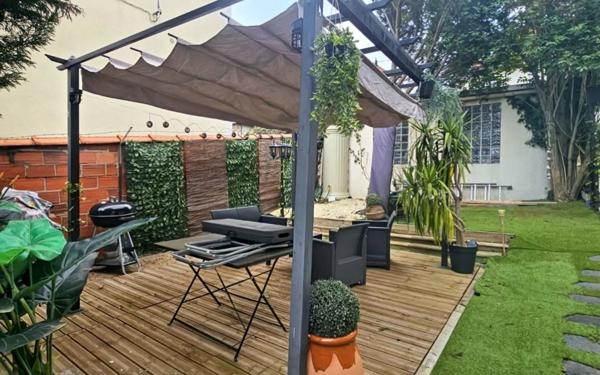 Maison à vendre    6 pièces • 203,03 m2 Neuilly-Plaisance