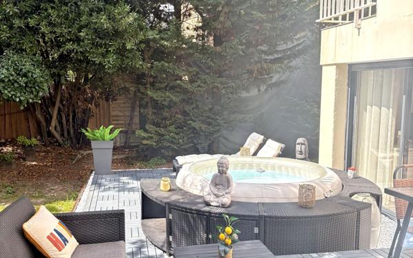 Maison à vendre    6 pièces • 203,03 m2 Neuilly-Plaisance