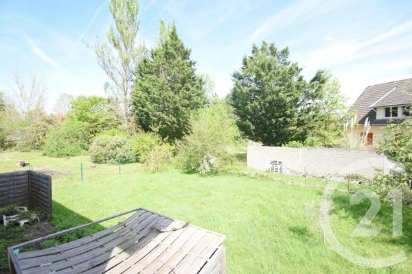 Maison à vendre  5 pièces - 122 m 2   ST REMY EN ROLLAT  - 03