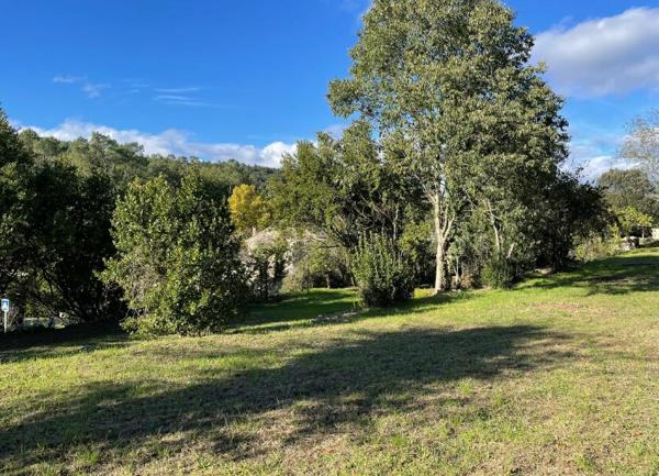 Terrain à vendre    Salavas