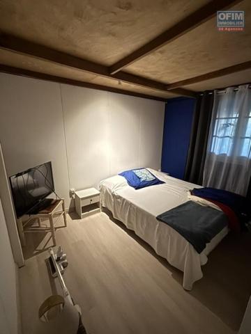 A vendre charmante maison T4 au calme d'une impasse à La Montagne, (haut de St Denis)