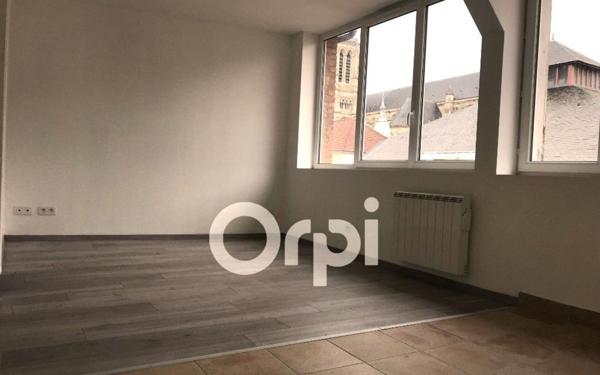 Appartement à louer    1 pièce •  Soissons
