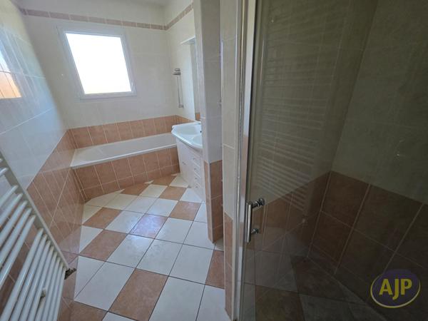 Vente maison Cholet : 253 000 € - AJP Immobilier Cholet