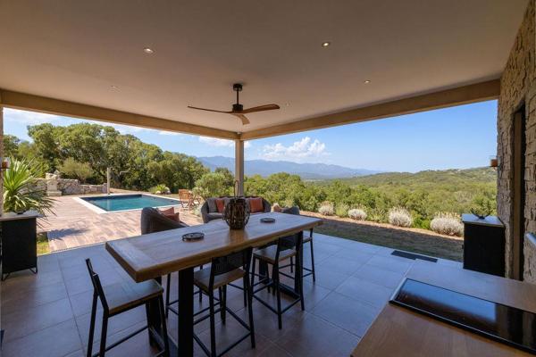 Maison à vendre  8 pièces - 277 m2 PORTO VECCHIO - 201
