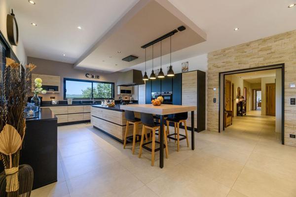 Maison à vendre  8 pièces - 277 m2 PORTO VECCHIO - 201