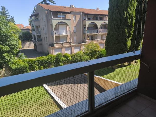À Orange(84100) CENTRE au CALME T4 STANDING 113 m 2 avec 3 chambres résidence sécurisée+ GARAGE 18m2 /CAVE