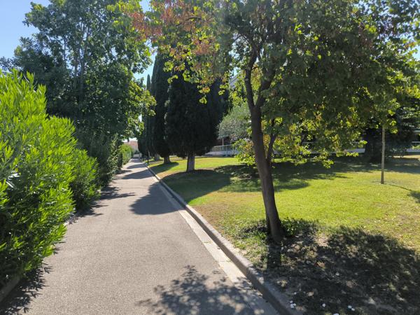 À Orange(84100) CENTRE au CALME T4 STANDING 113 m 2 avec 3 chambres résidence sécurisée+ GARAGE 18m2 /CAVE