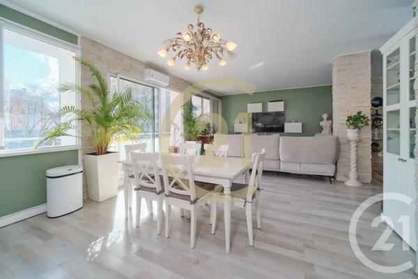 Appartement T6 à vendre  6 pièces - 119,62 m 2   LYON  - 69009
