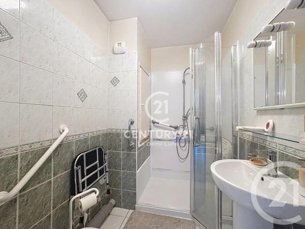 Appartement T6 à vendre  6 pièces - 119,62 m 2   LYON  - 69009