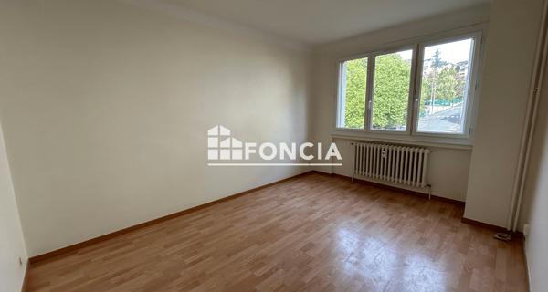 Location Appartement 2 pièces 41.87 m² - Rodez 12000