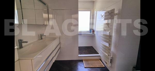 maison/villa 8 pièce(s) 222 m2