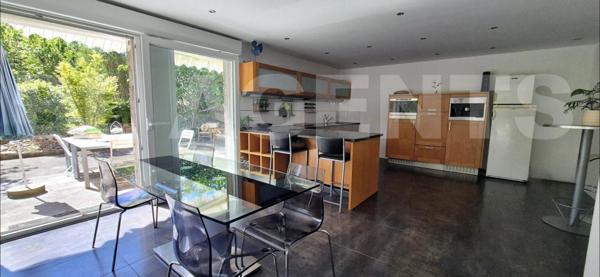 maison/villa 8 pièce(s) 222 m2