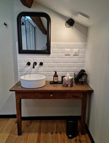 Dpt Ain (01), à vendre proche de MONTREVEL EN BRESSE moulin P28