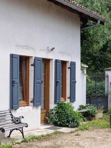 Dpt Ain (01), à vendre proche de MONTREVEL EN BRESSE moulin P28