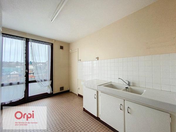 Appartement à louer    2 pièces • 61,24 m2 Montluçon