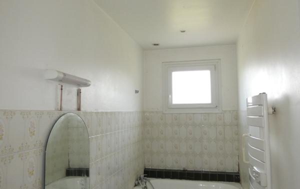 SAUJON PROCHE CENTRE – MAISON DE PLAIN PIED TROIS CHAMBRES SUR UN TERRAIN DE 614 M²