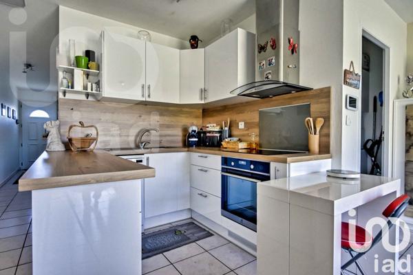 Maison 2 pièces de 54 m² à Parempuyre (33290)