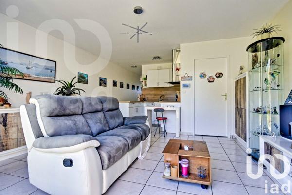 Maison 2 pièces de 54 m² à Parempuyre (33290)