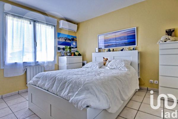 Maison 2 pièces de 54 m² à Parempuyre (33290)