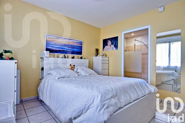 Maison 2 pièces de 54 m² à Parempuyre (33290)