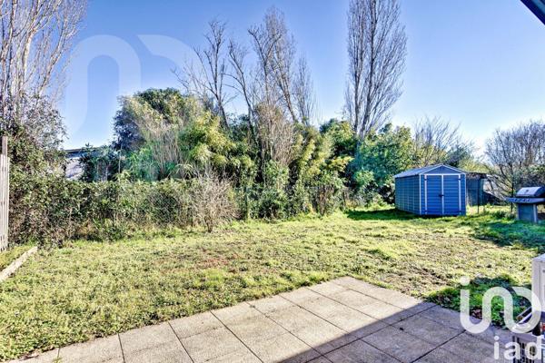 Maison 2 pièces de 54 m² à Parempuyre (33290)