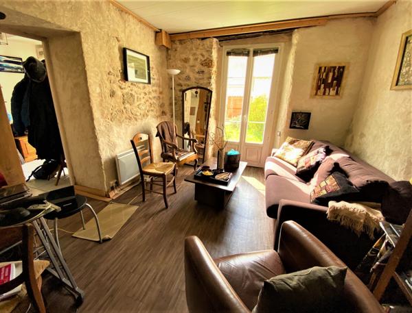 Loges-en-Josas (78350) appartement 3 pièces en duplex avec jardin limite Jouis en Josas/ Les Loges en Josas