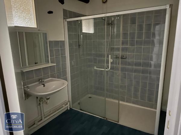 Appartement à louer 2 pièces 60.5m²