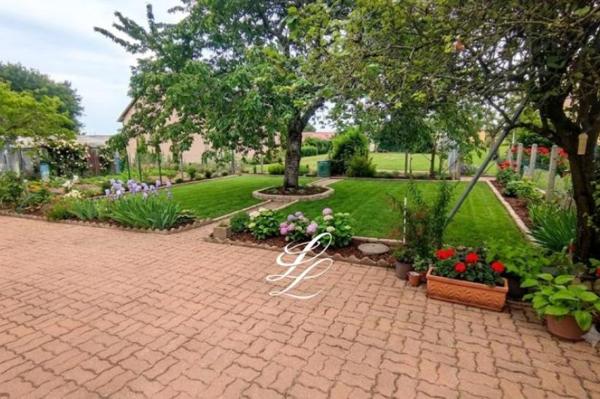 Vente - Maison 6 pièces 96 m 2 LA BAZOGE (72650)