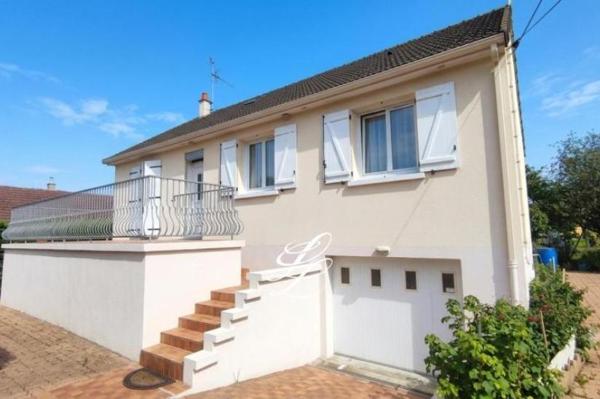 Vente - Maison 6 pièces 96 m 2 LA BAZOGE (72650)