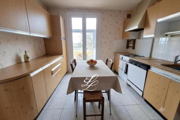 Vente - Maison 6 pièces 96 m 2 LA BAZOGE (72650)