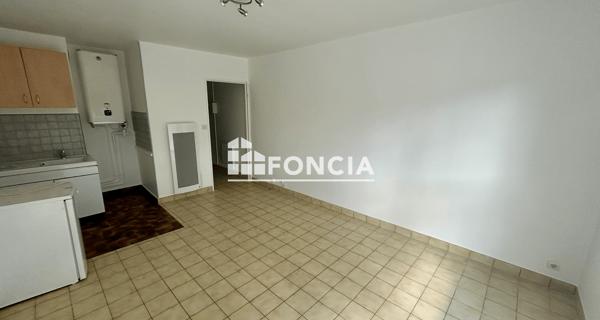 Location Studio 26.09 m² - Villers-lès-nancy 54600
