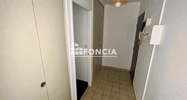Location Studio 26.09 m² - Villers-lès-nancy 54600