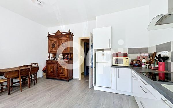 Maison à vendre    5 pièces •  Olette
