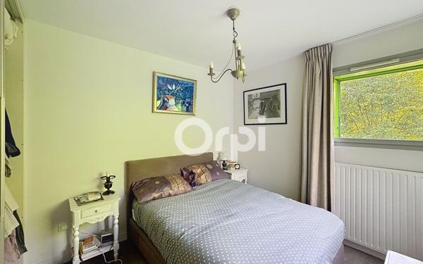 Appartement à vendre    3 pièces • 73,70 m2 Paris 15