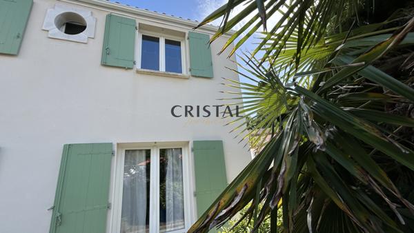 MAISON AVEC PISCINE INTÉRIEURE Royan (17200)