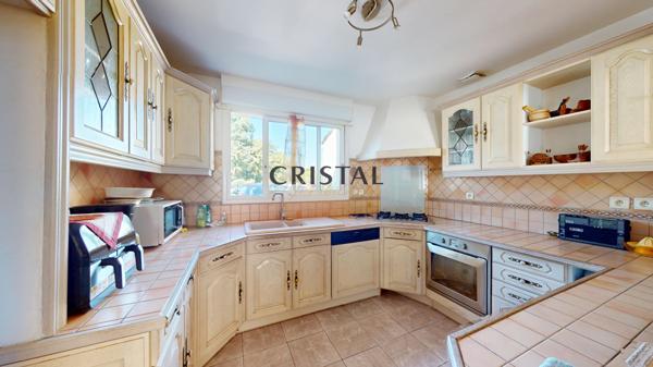 MAISON AVEC PISCINE INTÉRIEURE Royan (17200)