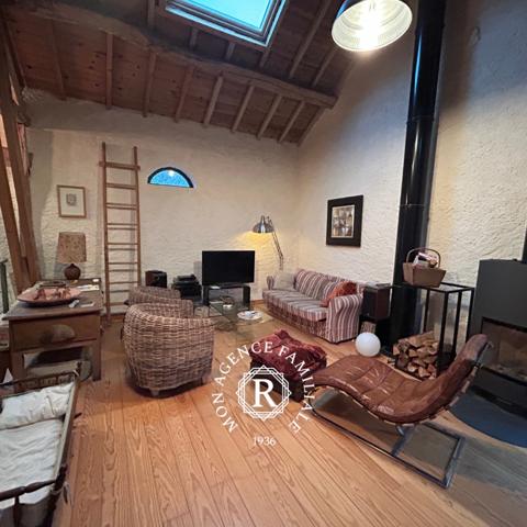 Maison 5 pièce(s) 2 chambre(s) 146 m²