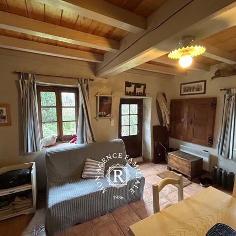 Maison 5 pièce(s) 2 chambre(s) 146 m²