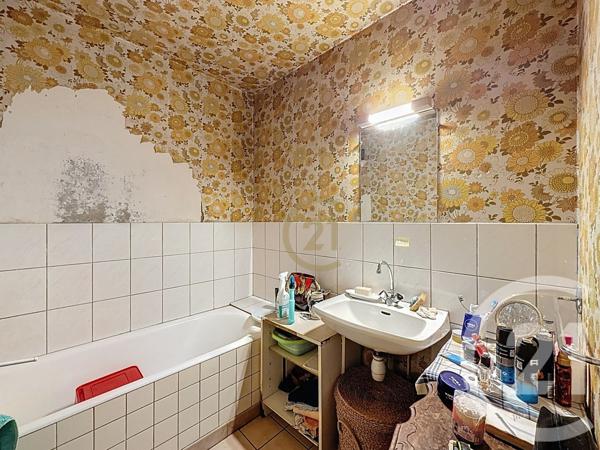 Appartement F3 à vendre  3 pièces - 69,59 m2 LUXEUIL LES BAINS - 70