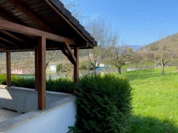 Vente / Maison et grand terrain