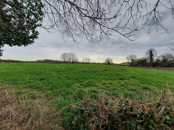 Parcelle à bâtir hors lotissement